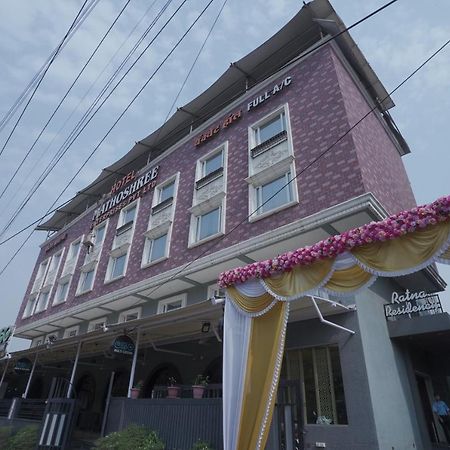 Hotel Mathoshree Тхане Экстерьер фото