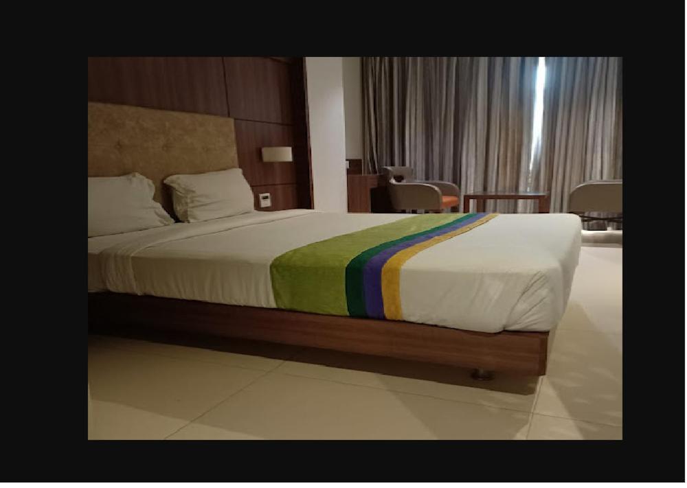 Hotel Mathoshree Тхане Экстерьер фото